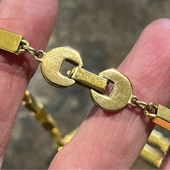 Vintage Monet Necklace 1966 Gold Tournee Pendant, Statement -Book Piece necklace - Picture 9 of 10